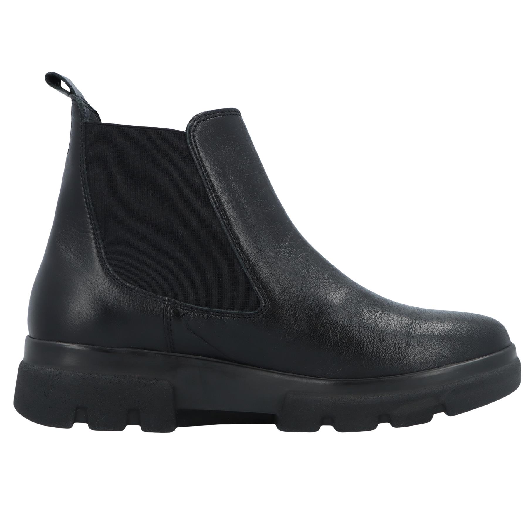 schwarze stiefeletten seitenansicht rechts