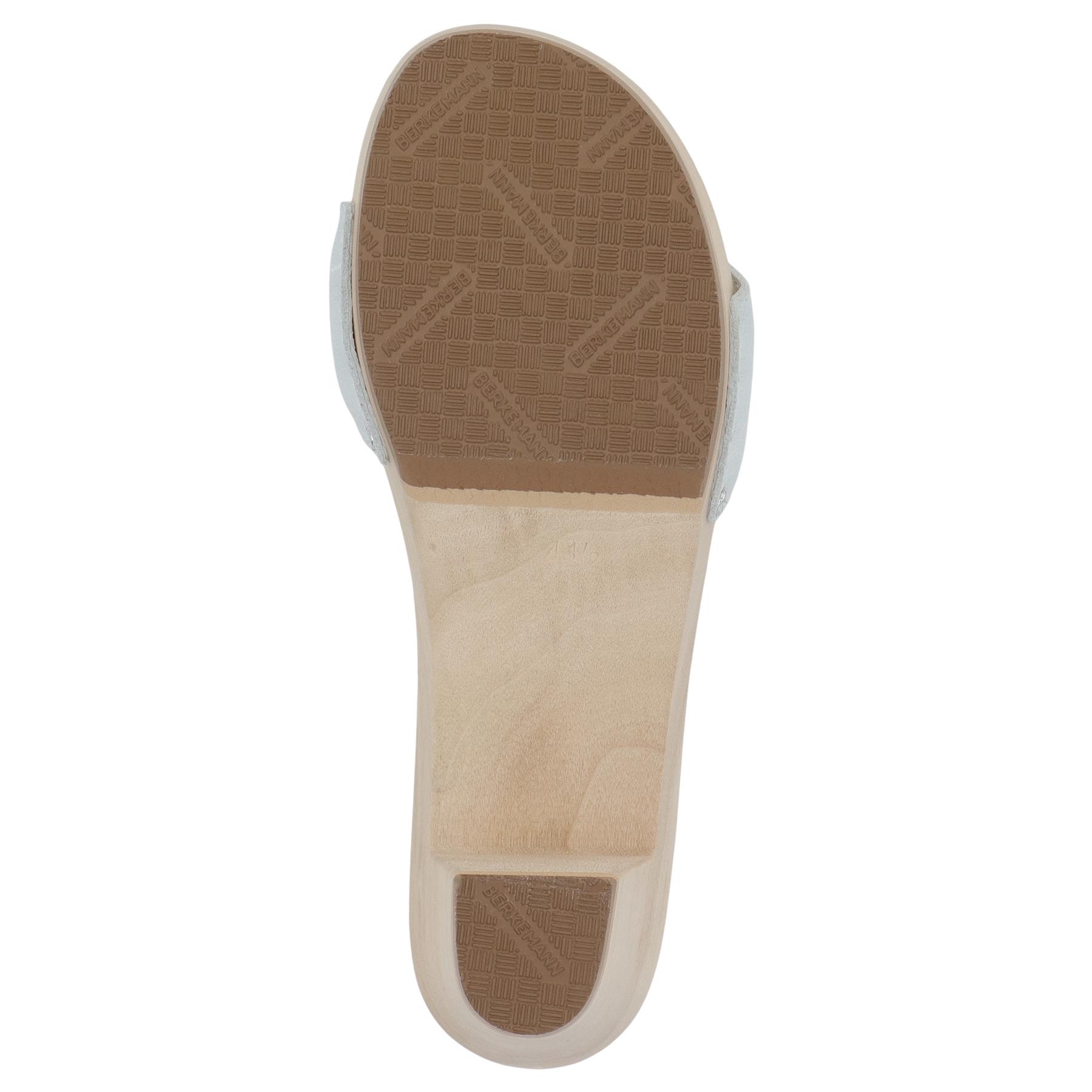 mehrfarbige holzschuhe sohlenansicht