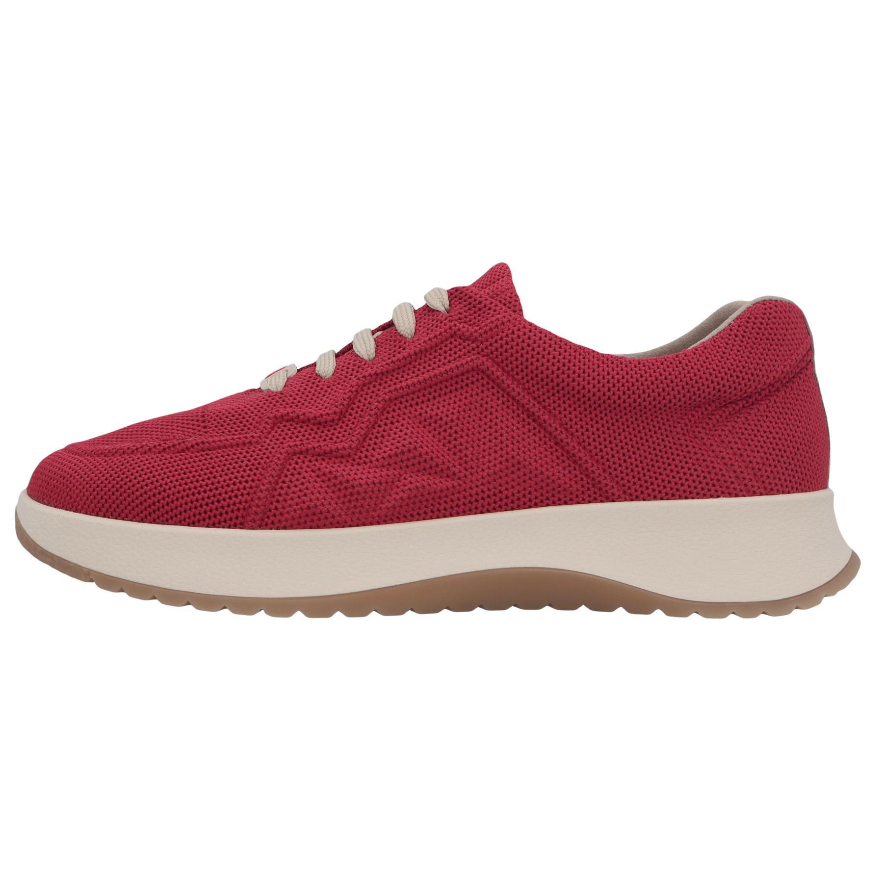 rote sneaker seitenansicht links