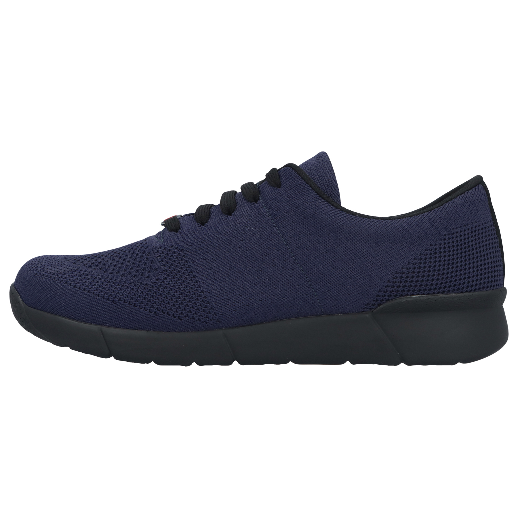 blaue sneaker seitenansicht links