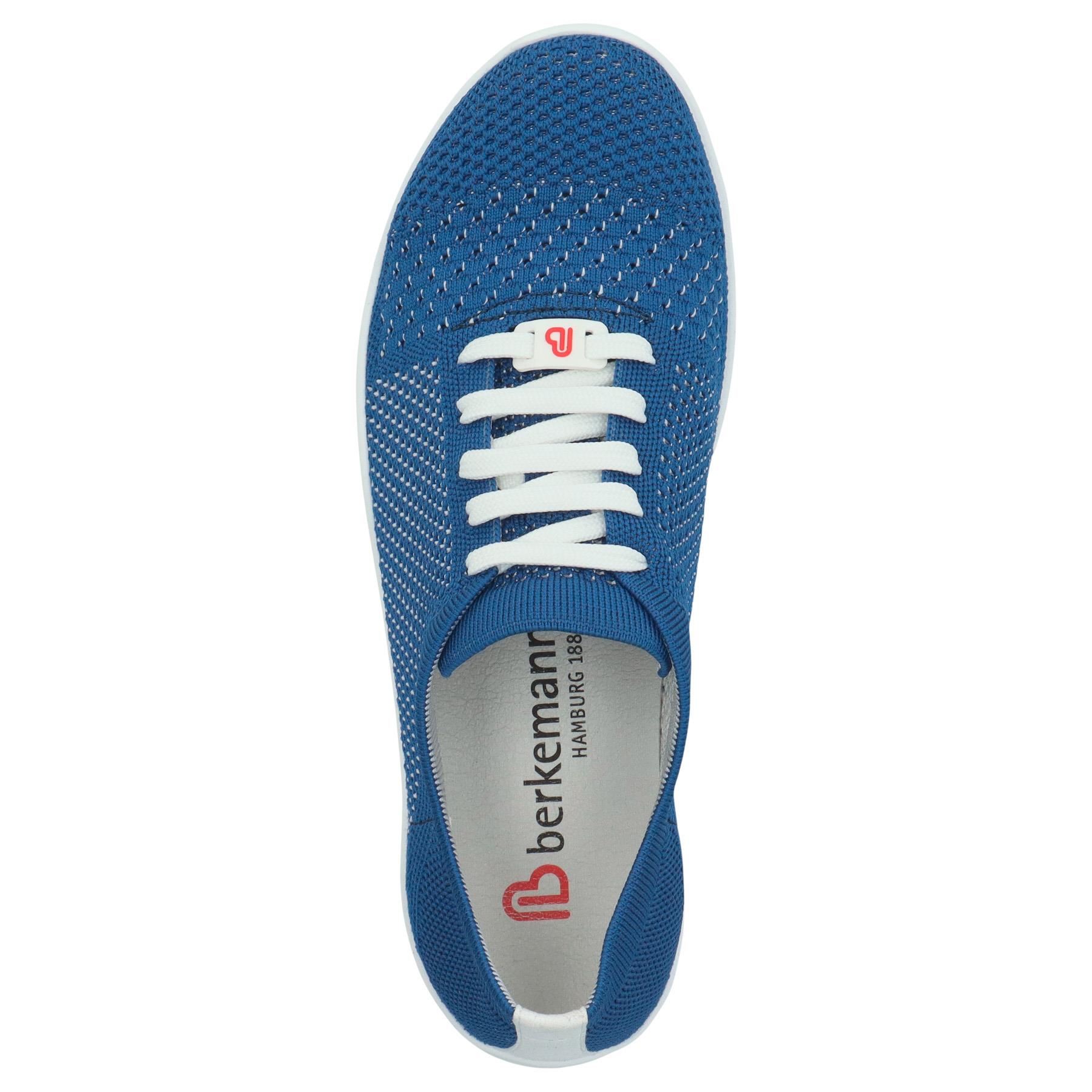 blaue sneaker draufsicht