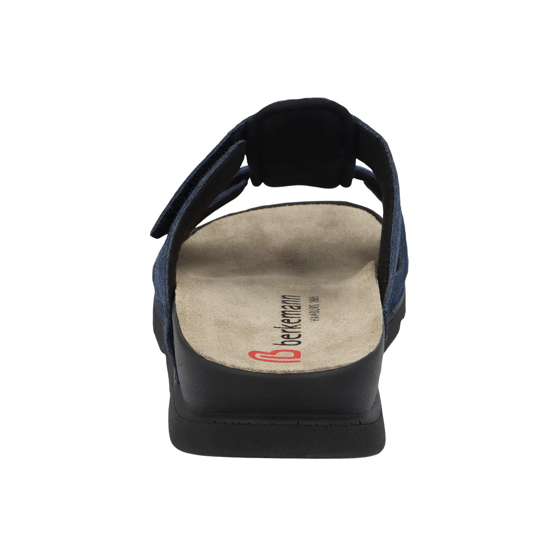 blaue pantolette hinteransicht