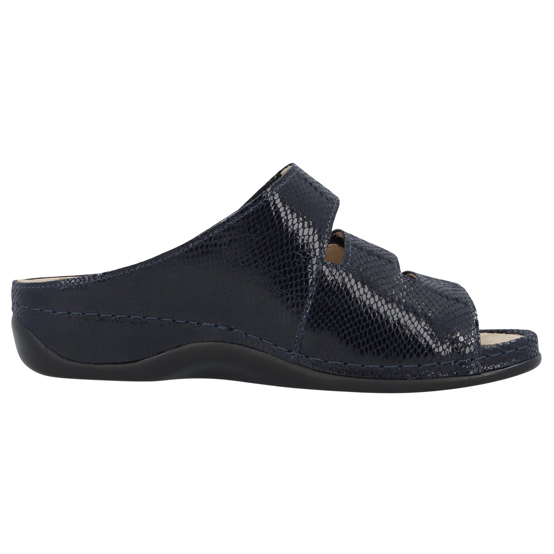 blaue pantolette seitenansicht rechts